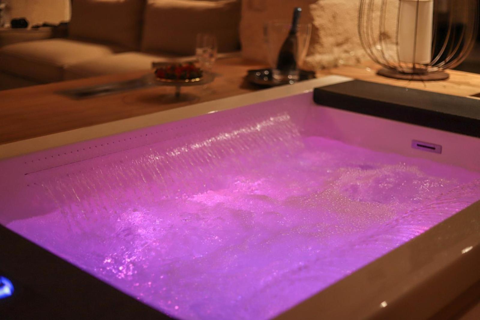 Suite & Spa Via Veneto 莫诺波利 外观 照片