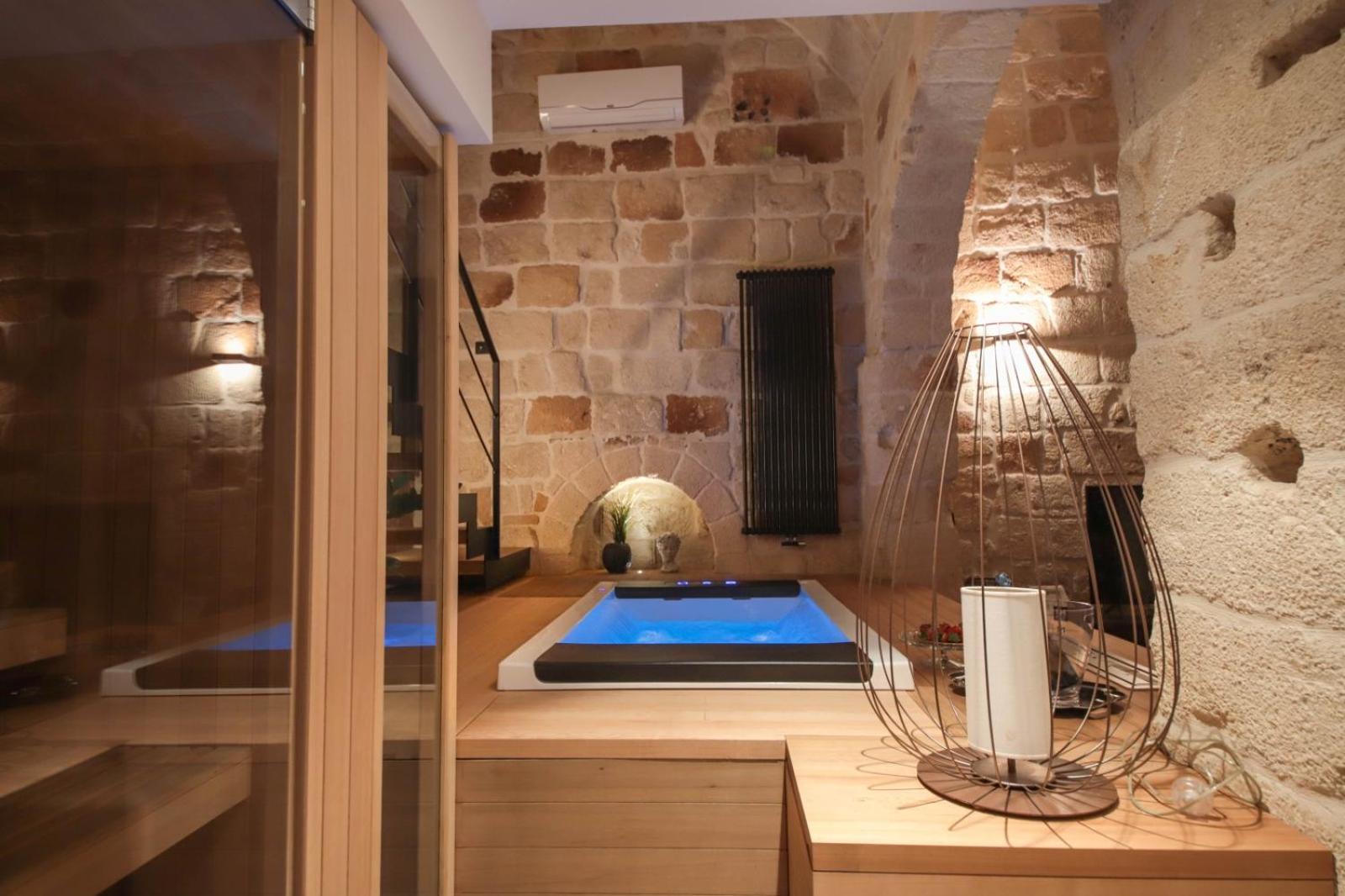 Suite & Spa Via Veneto 莫诺波利 外观 照片